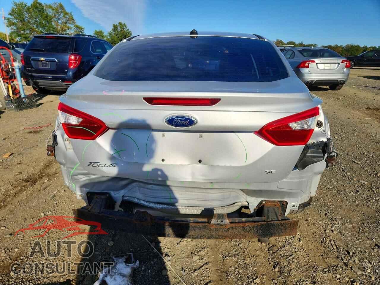 FORD FOCUS 2014 - 1FADP3F20EL111294