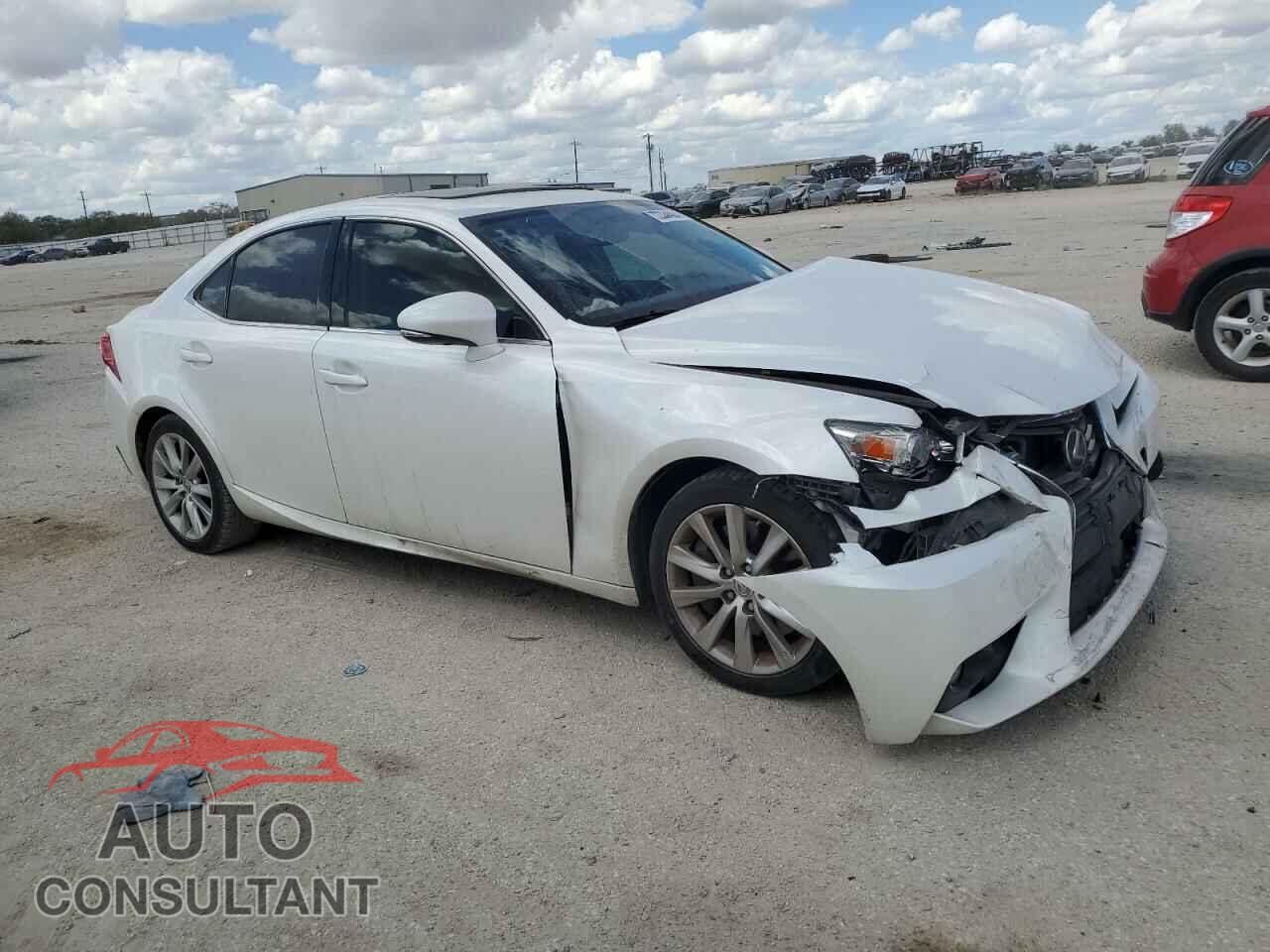 LEXUS IS 2016 - JTHBA1D22G5017532