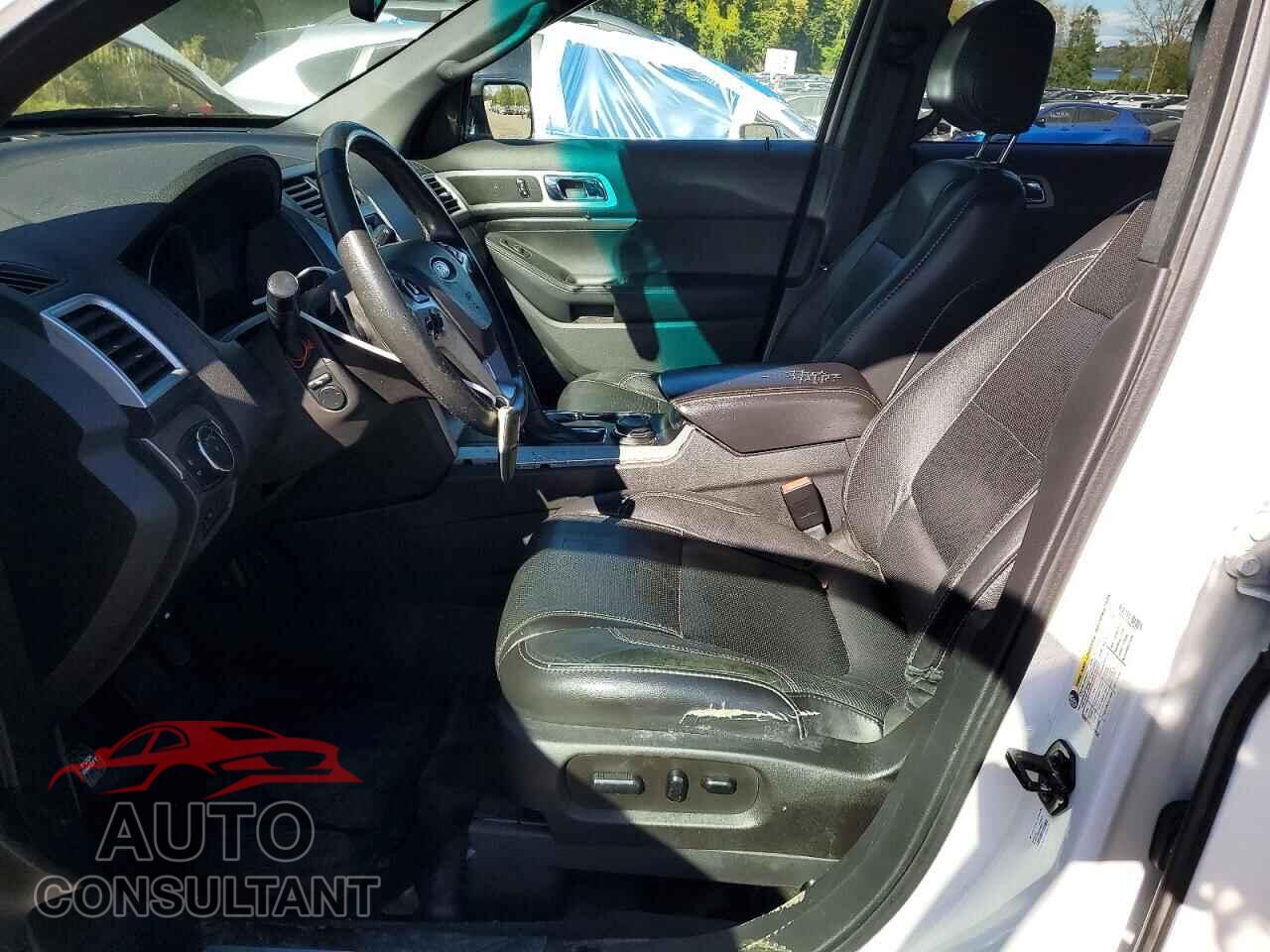 FORD EXPLORER 2015 - 1FM5K8GT2FGA21877