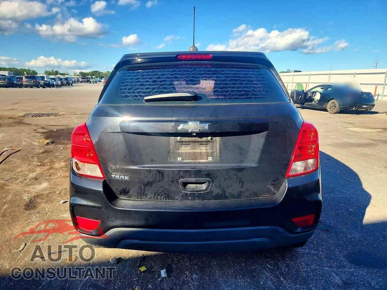 CHEVROLET TRAX 2017 - 3GNCJKSB3HL253324