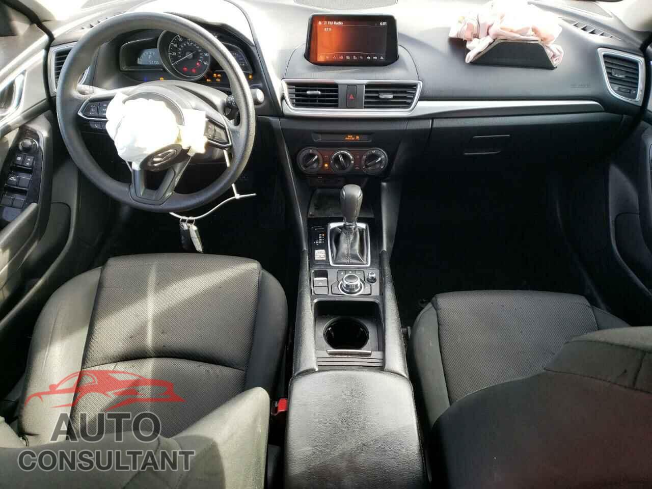 MAZDA 3 2018 - 3MZBN1K78JM207953