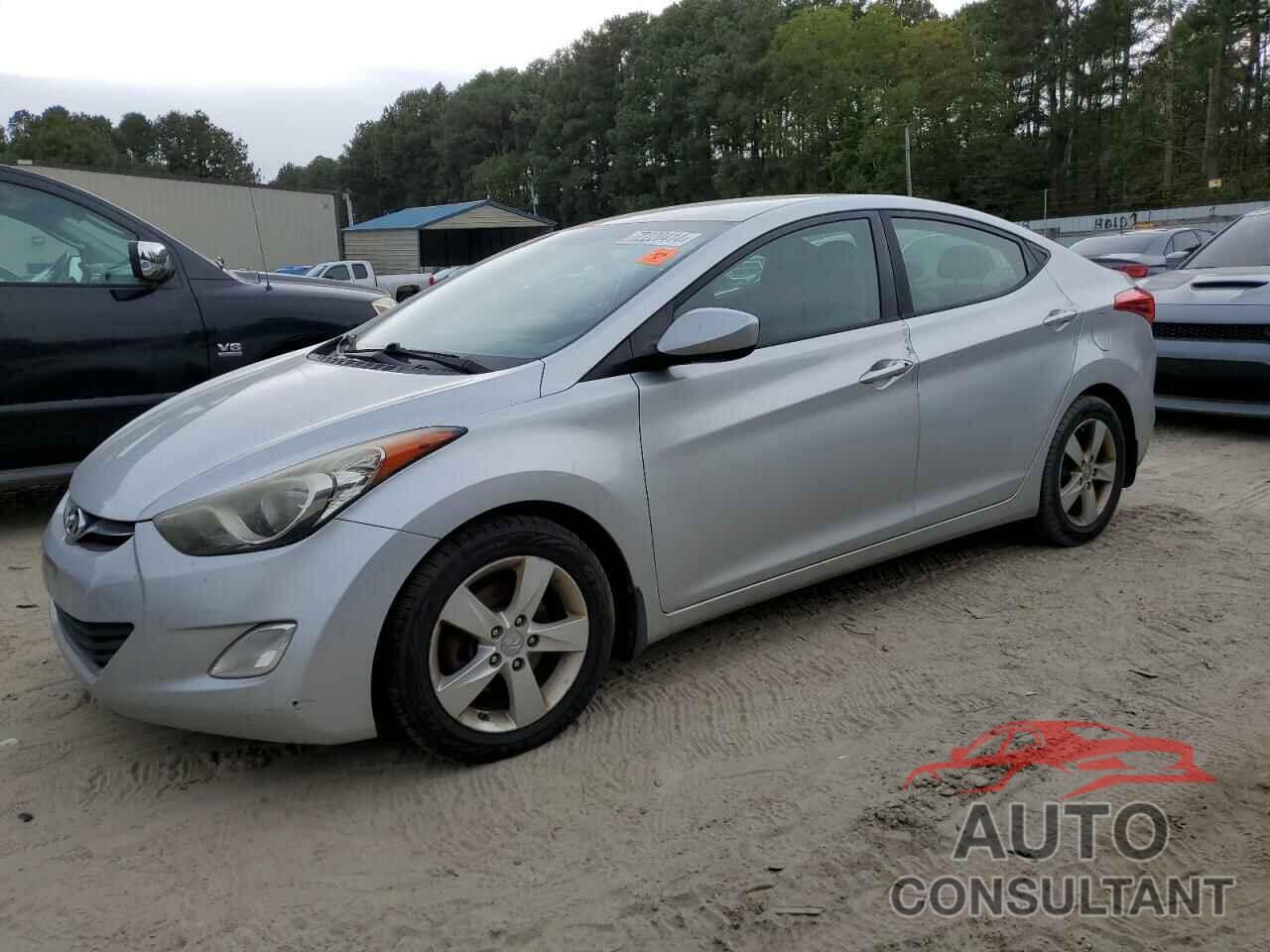 HYUNDAI ELANTRA 2013 - 5NPDH4AE4DH288996