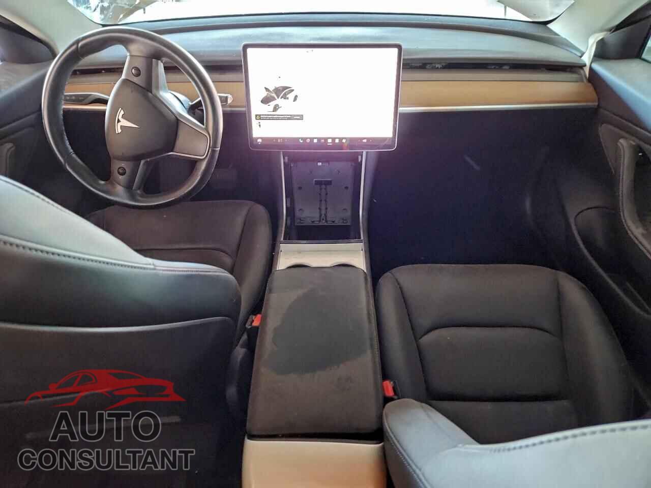 TESLA MODEL 3 2019 - 5YJ3E1EA1KF299721