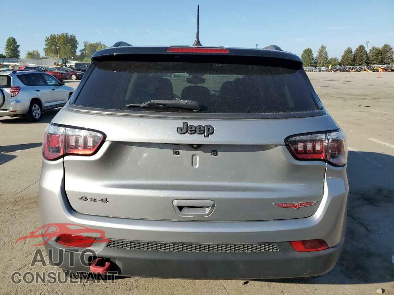 JEEP COMPASS 2019 - 3C4NJDDB4KT739884