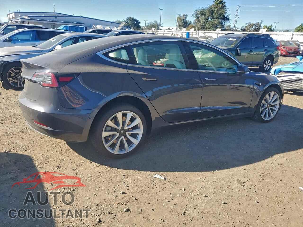TESLA MODEL 3 2018 - 5YJ3E1EA5JF169066