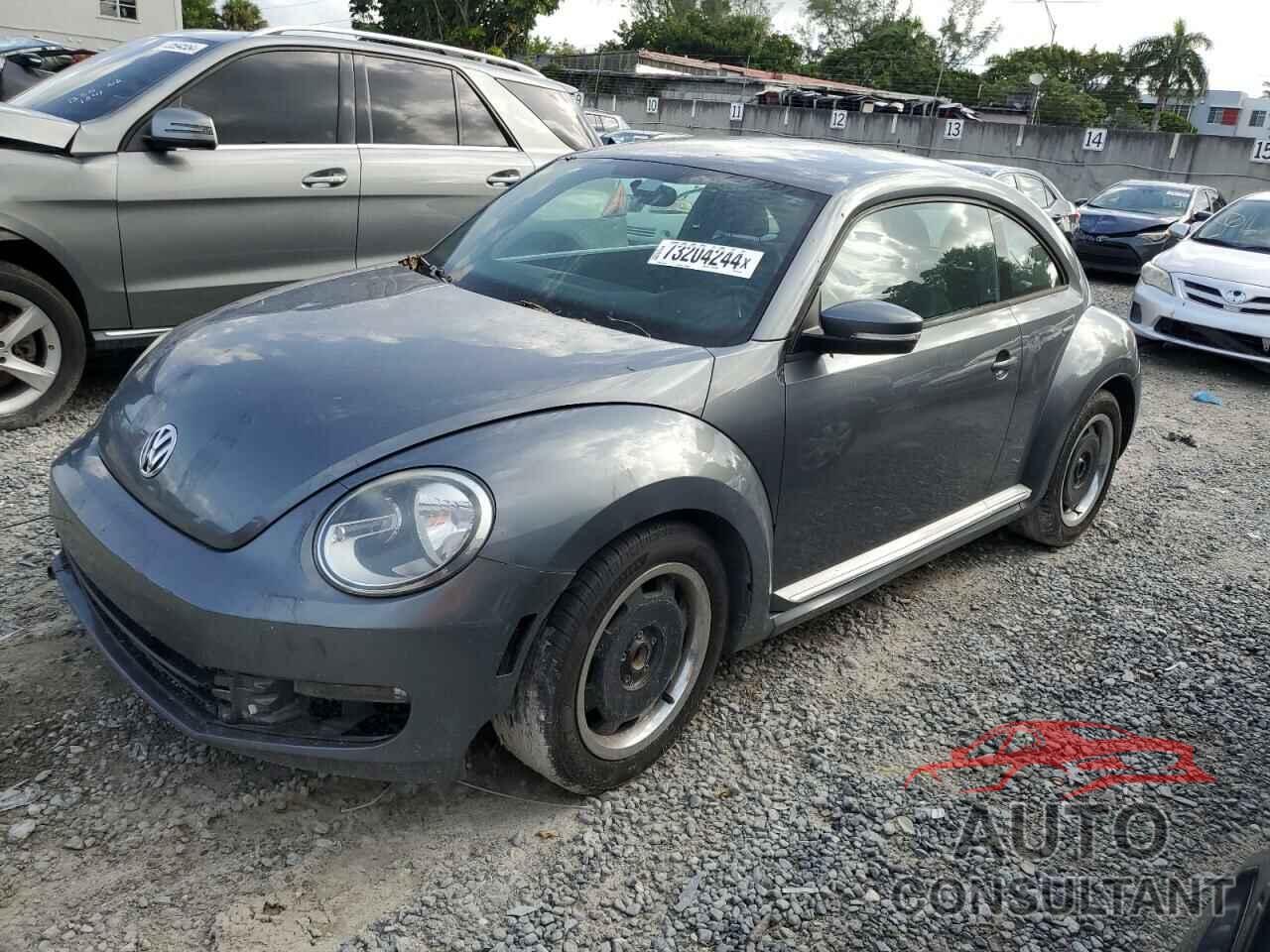 VOLKSWAGEN BEETLE 2012 - 3VWJX7AT7CM607562