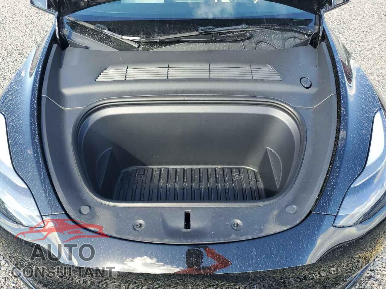 TESLA MODEL Y 2024 - 7SAYGDEF5RF040367