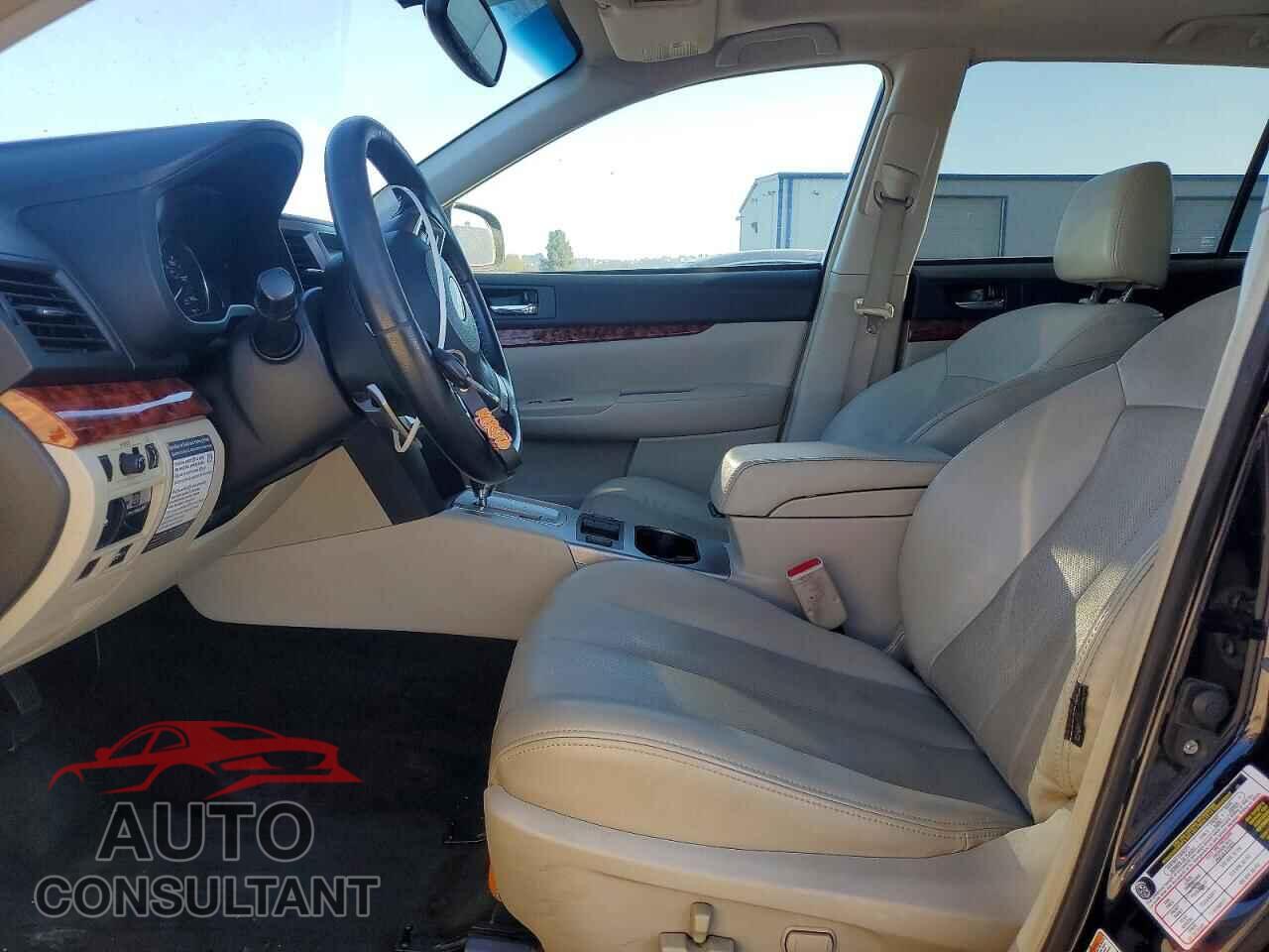 SUBARU OUTBACK 2012 - 4S4BRBLC4C3257385