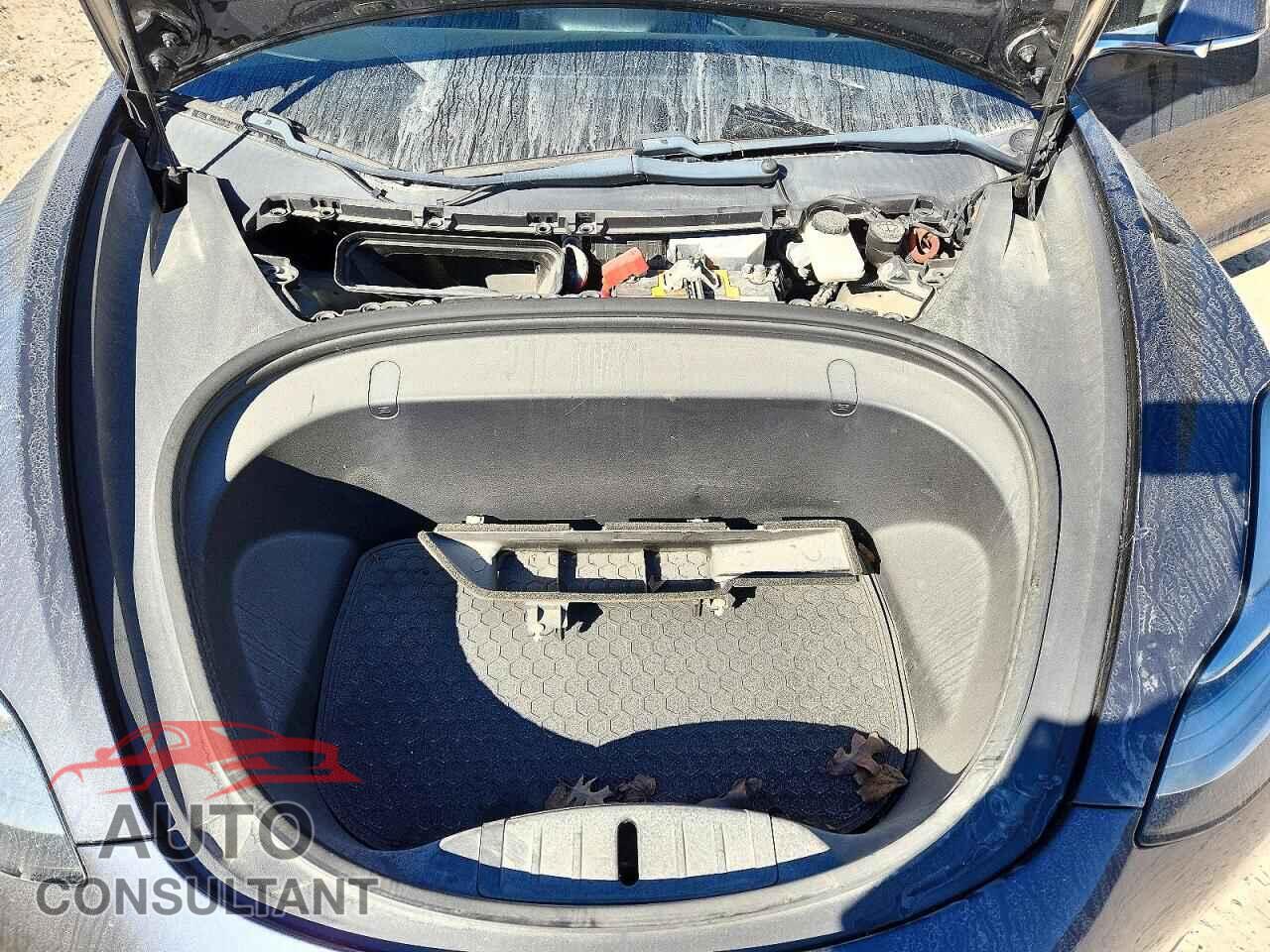 TESLA MODEL 3 2018 - 5YJ3E1EAXJF077502