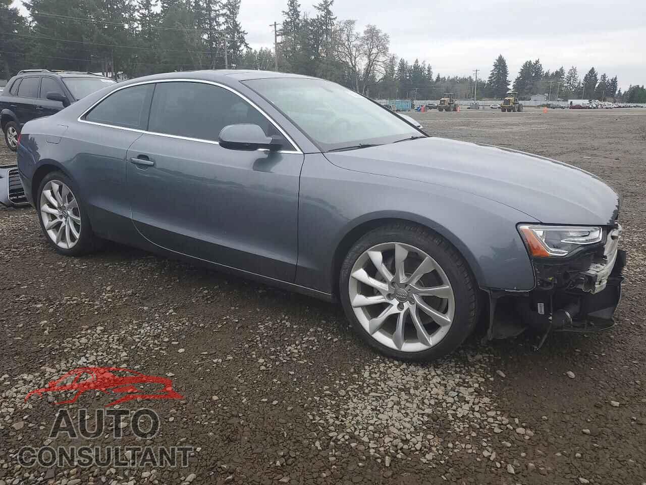AUDI A5 2013 - WAULFAFR2DA070135
