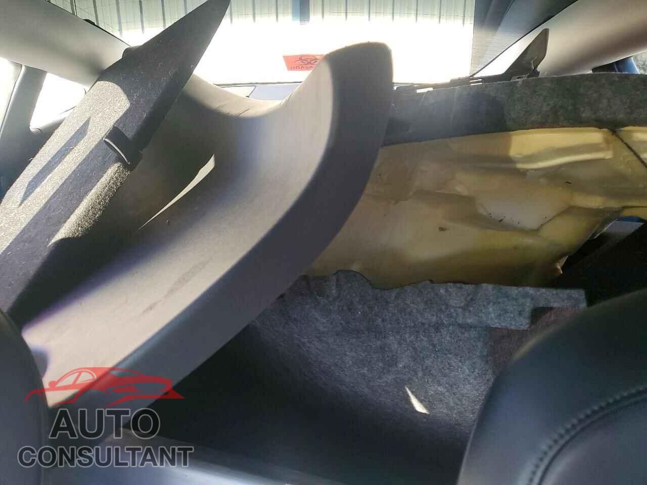 TESLA MODEL 3 2021 - 5YJ3E1EAXMF017871