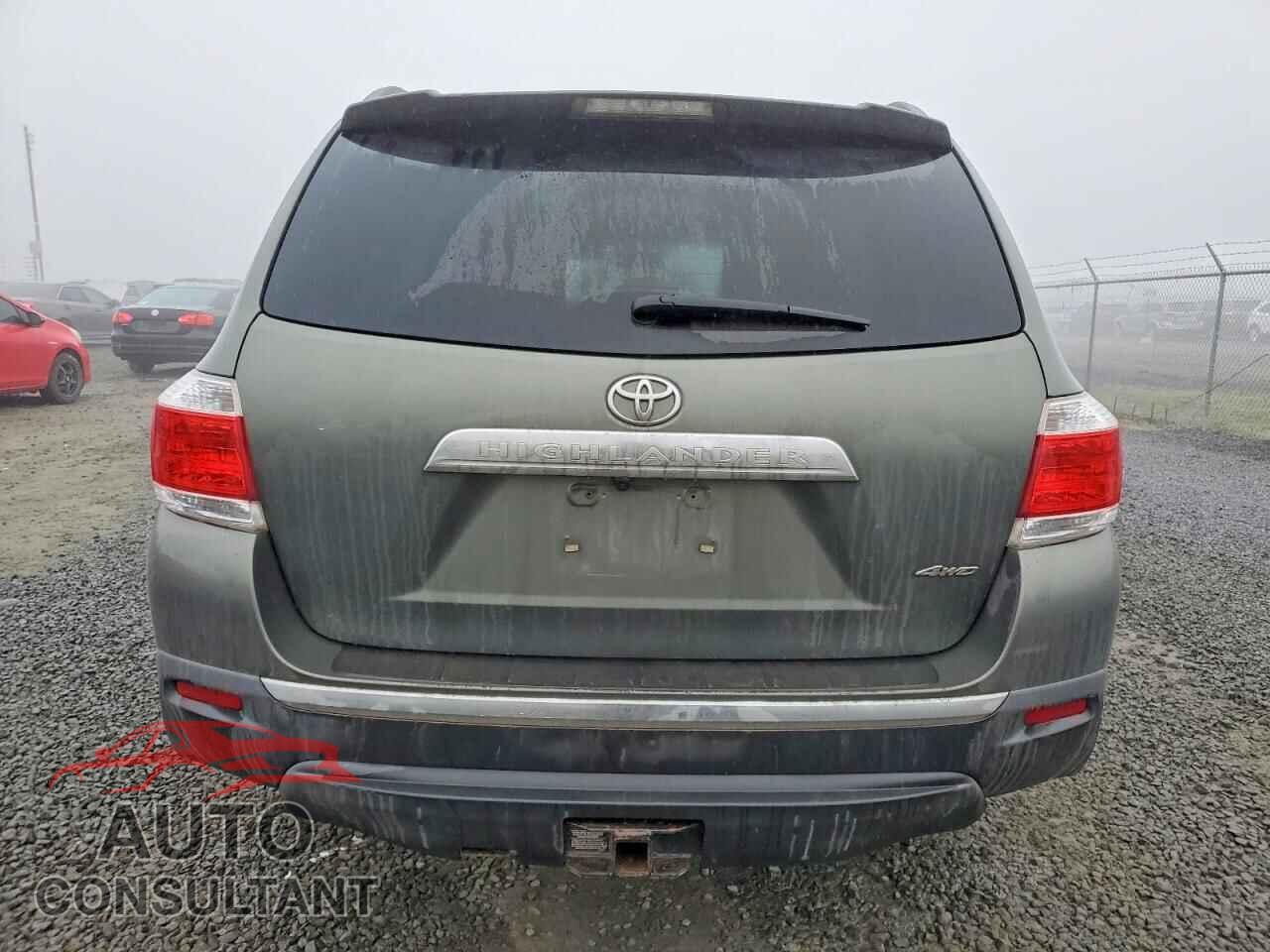 TOYOTA HIGHLANDER 2012 - 5TDBK3EH0CS142661