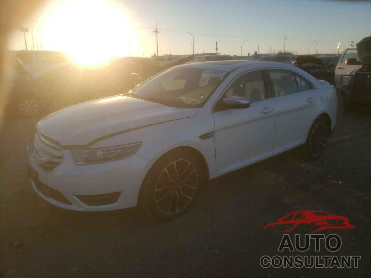 FORD TAURUS 2019 - 1FAHP2J87KG112521