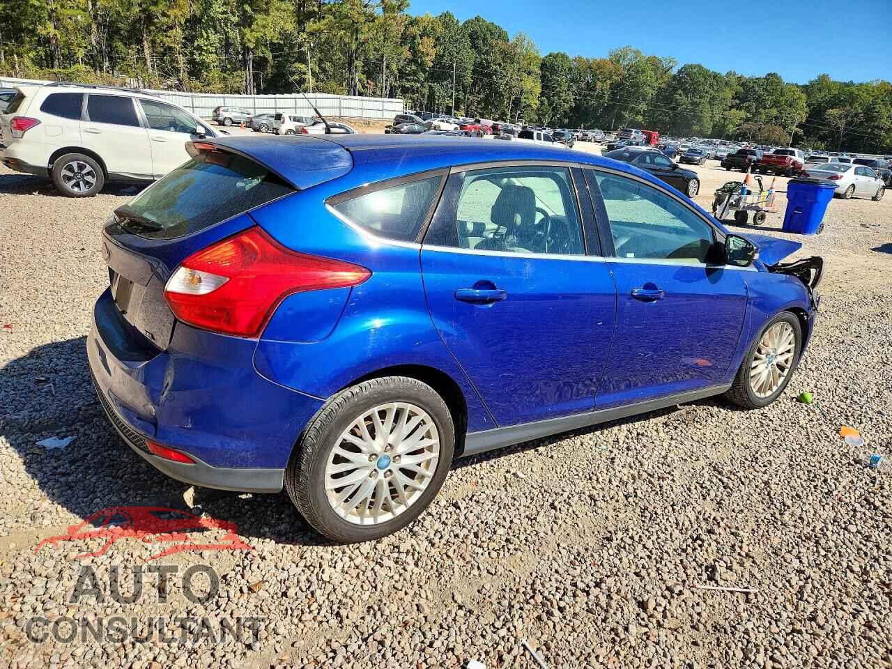 FORD FOCUS 2012 - 1FAHP3M21CL270343