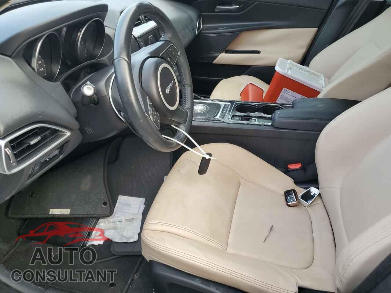 JAGUAR XE 2017 - SAJAR4BG9HA964759
