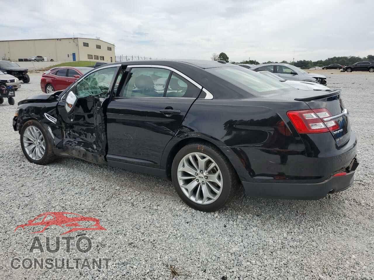 FORD TAURUS 2018 - 1FAHP2F8XJG124797