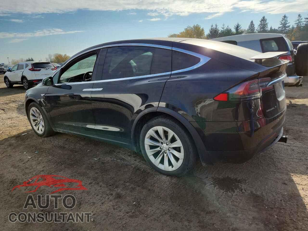 TESLA MODEL X 2016 - 5YJXCAE23GF017747