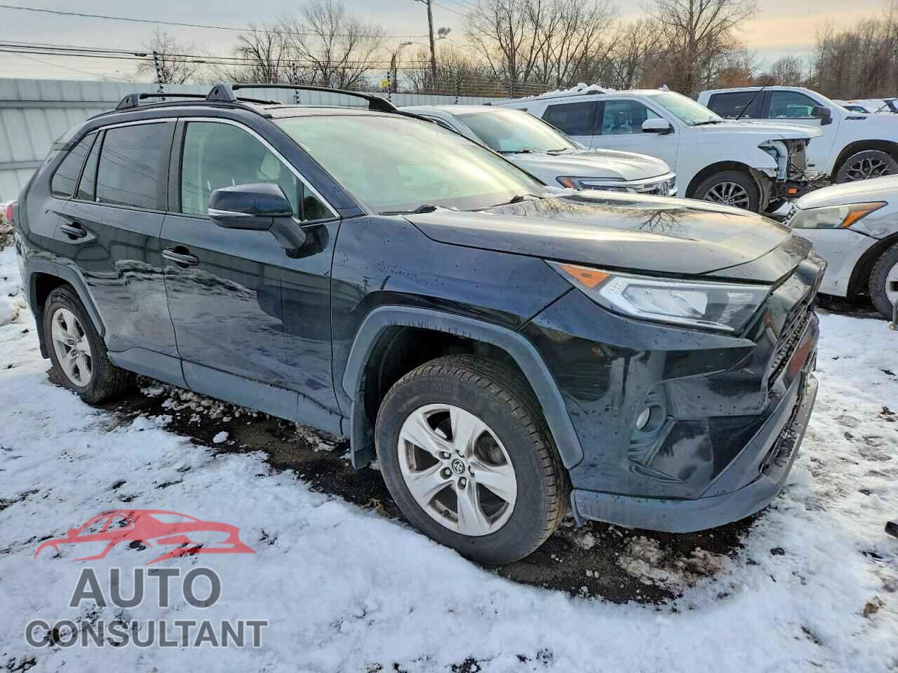 TOYOTA RAV4 2019 - JTMP1RFVXKJ009000