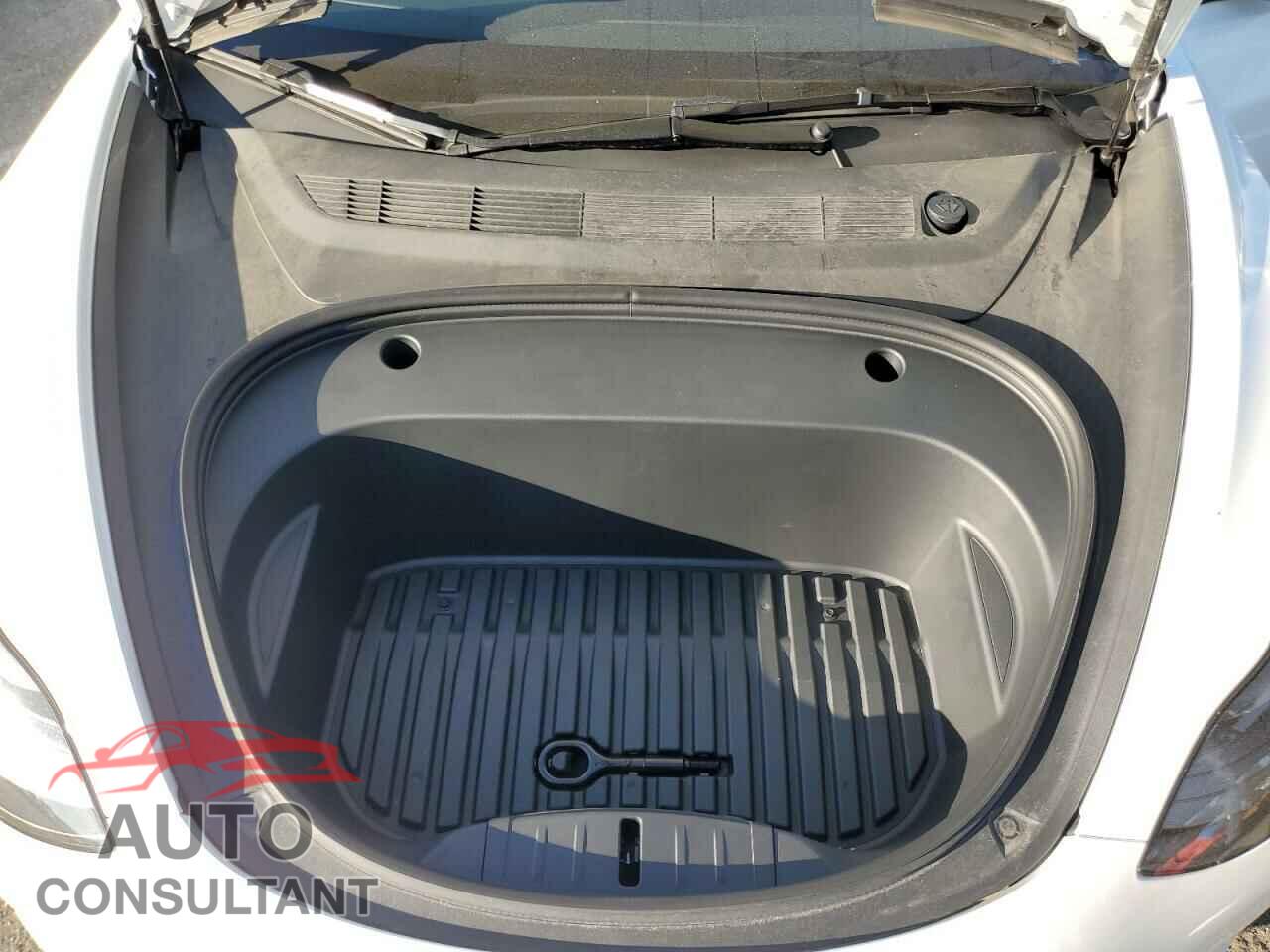 TESLA MODEL 3 2023 - 5YJ3E1EA5PF583411