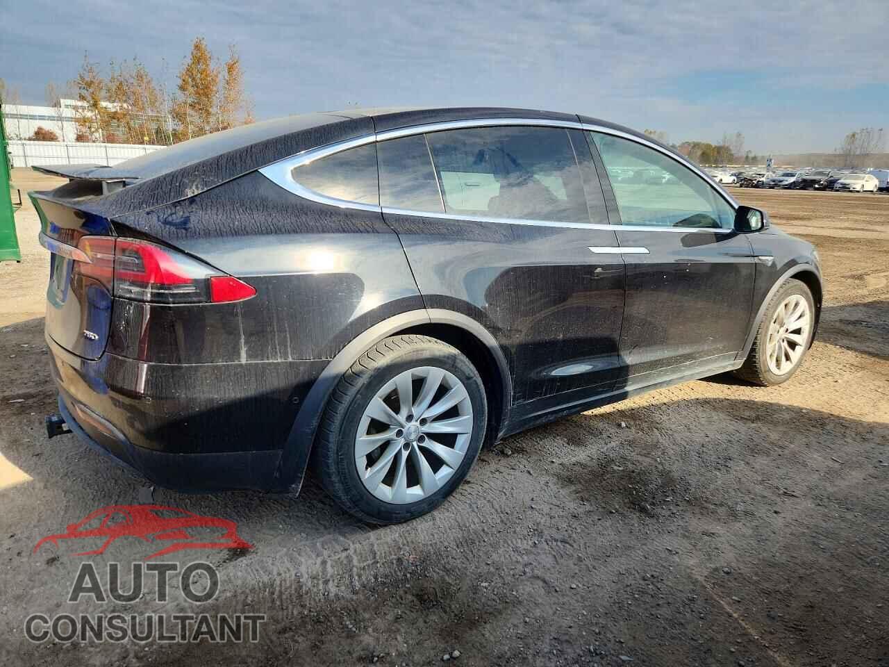 TESLA MODEL X 2016 - 5YJXCAE23GF017747