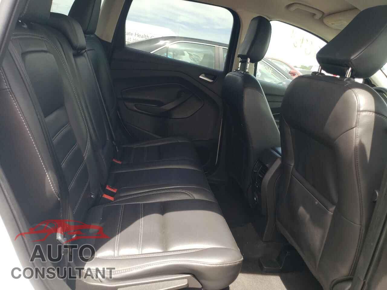FORD ESCAPE 2019 - 1FMCU9HD0KUC32649