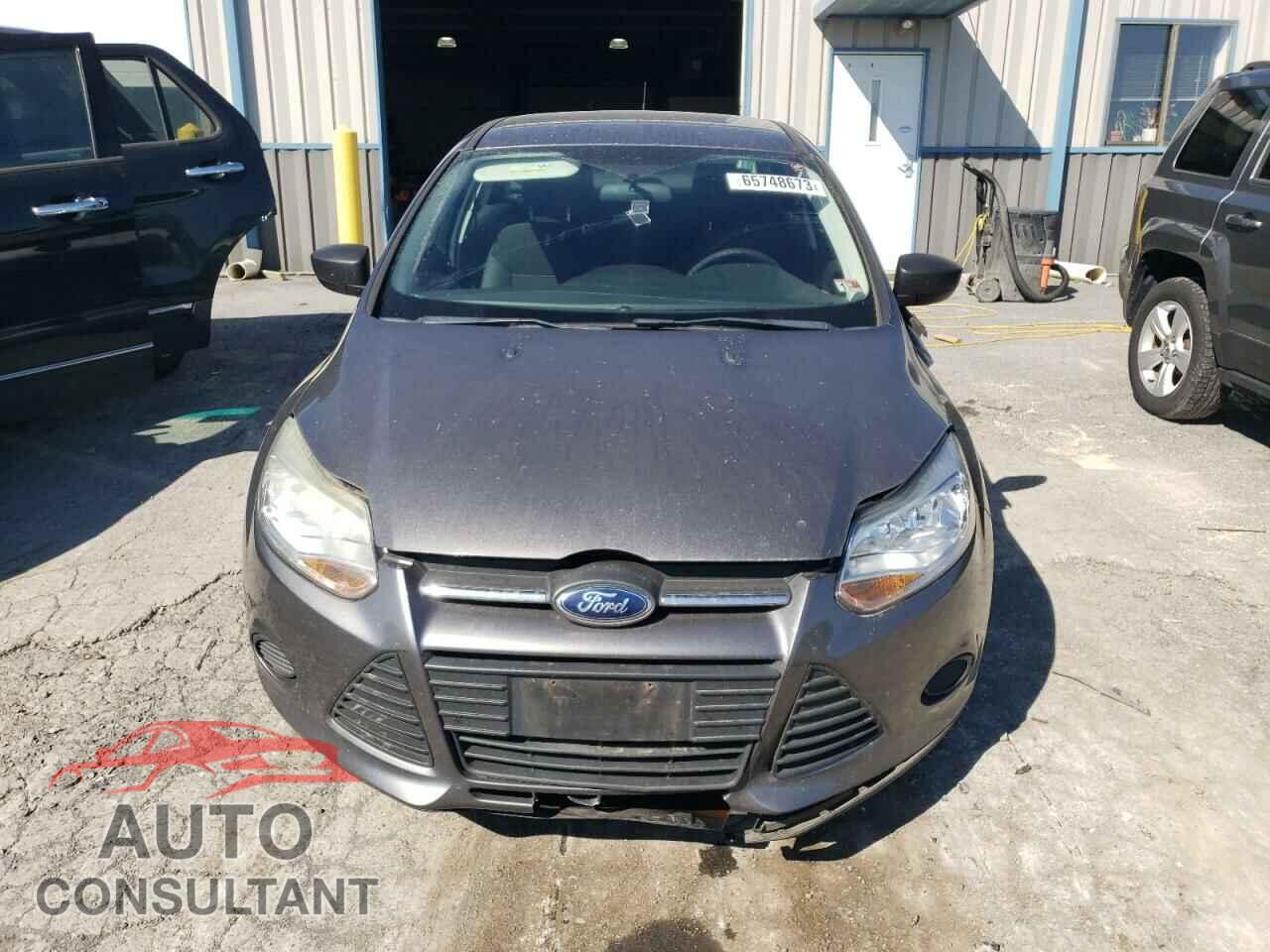 FORD FOCUS 2013 - 1FADP3E22DL306040