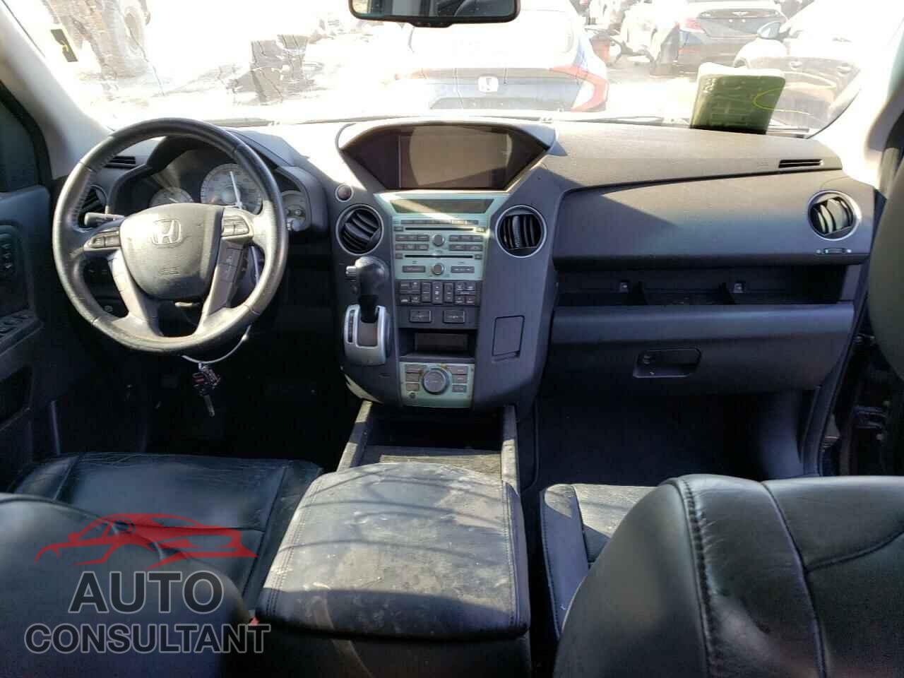 HONDA PILOT 2011 - 5FNYF3H94BB019323