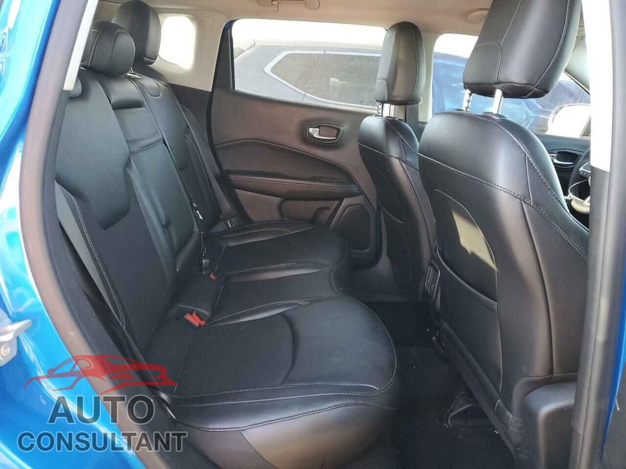 JEEP COMPASS 2019 - 3C4NJDBB8KT683659