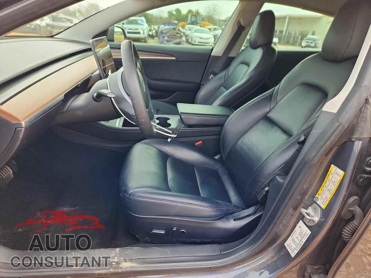 TESLA MODEL 3 2022 - 5YJ3E1EB0NF121747