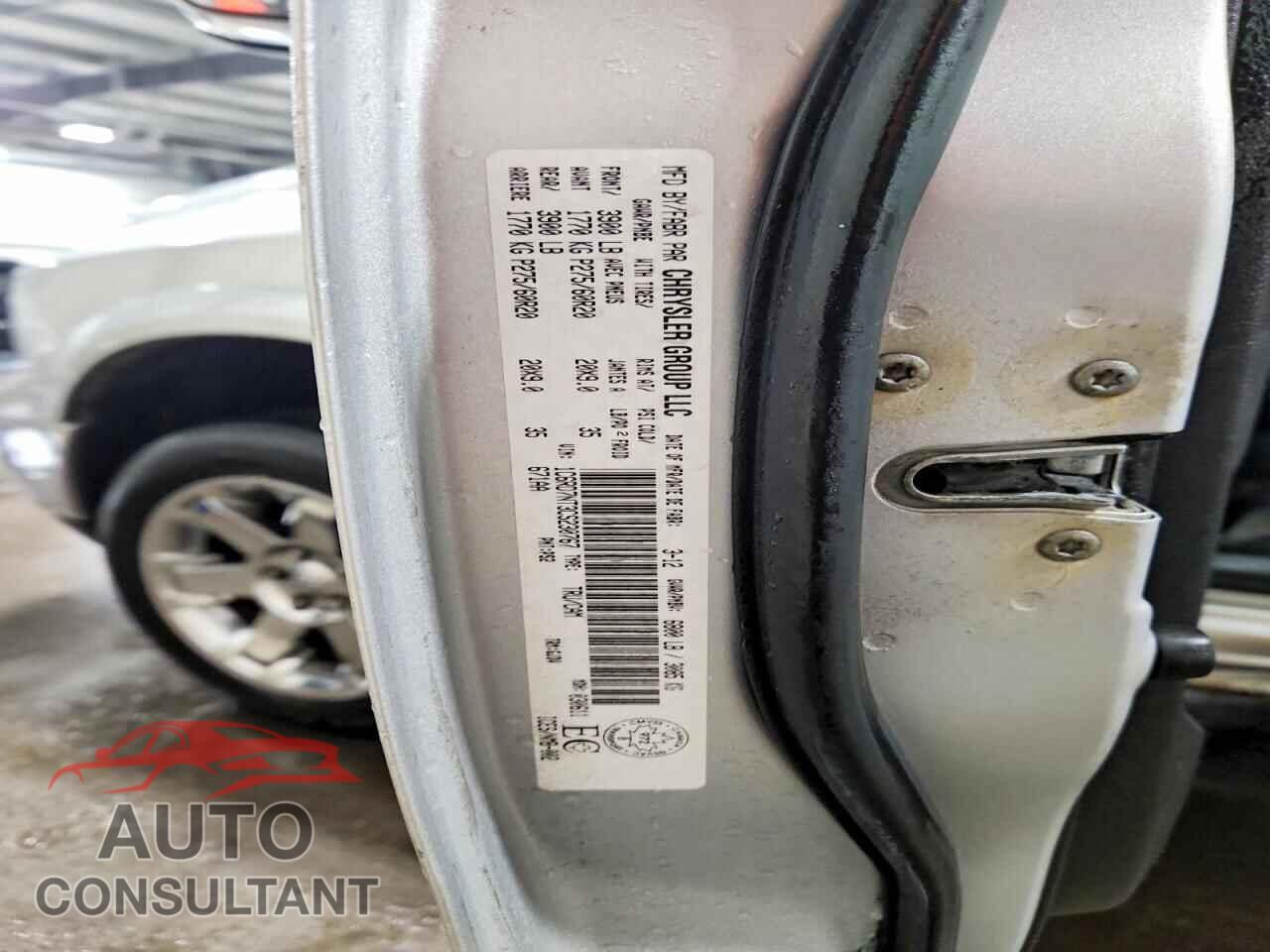 DODGE RAM 1500 2012 - 1C6RD7NT3CS230767