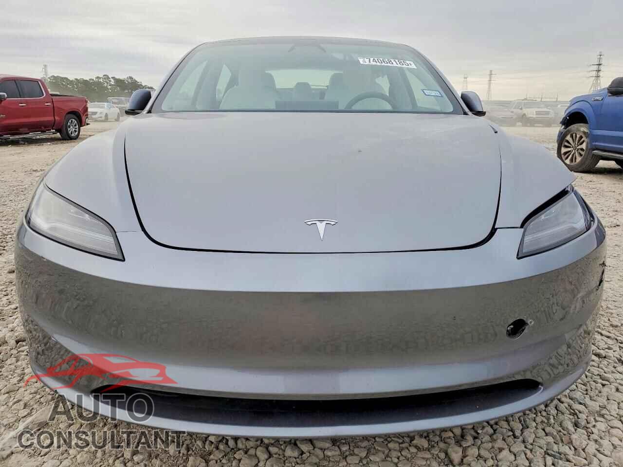 TESLA MODEL 3 2024 - 5YJ3E1EA7RF868307
