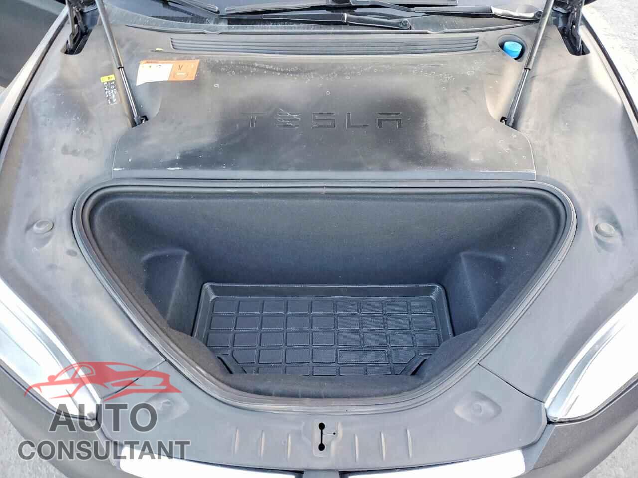 TESLA MODEL S 2017 - 5YJSA1E12HF215499