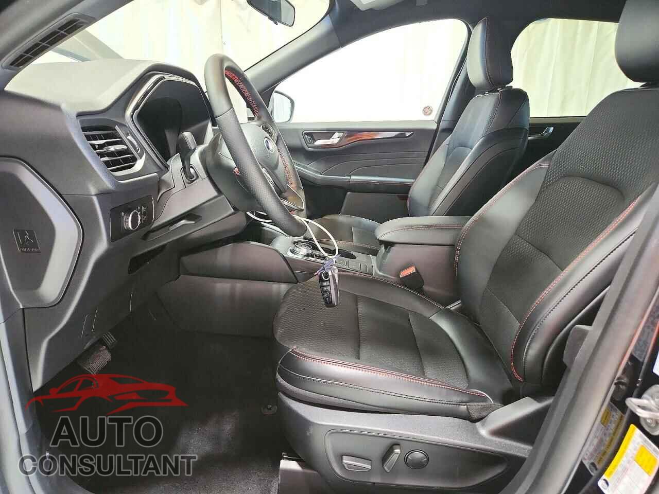 FORD ESCAPE 2025 - 1FMCU9MN0SUB18360