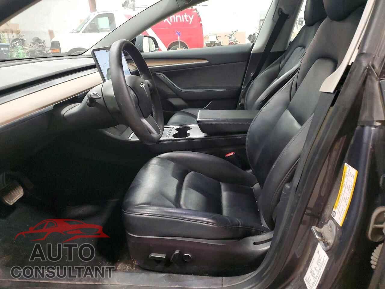 TESLA MODEL 3 2022 - 5YJ3E1EB8NF256734