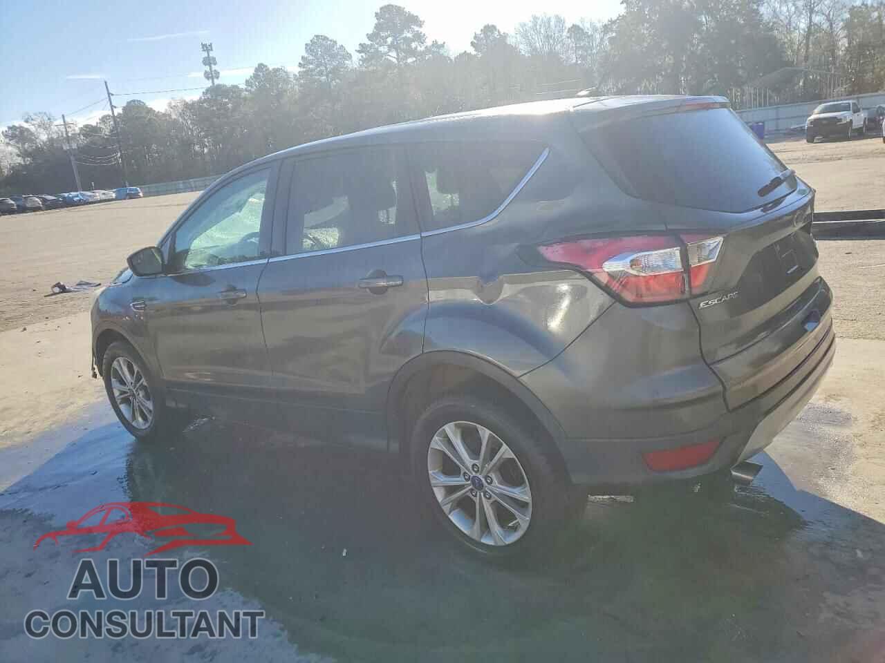 FORD ESCAPE 2017 - 1FMCU9GD1HUD36707