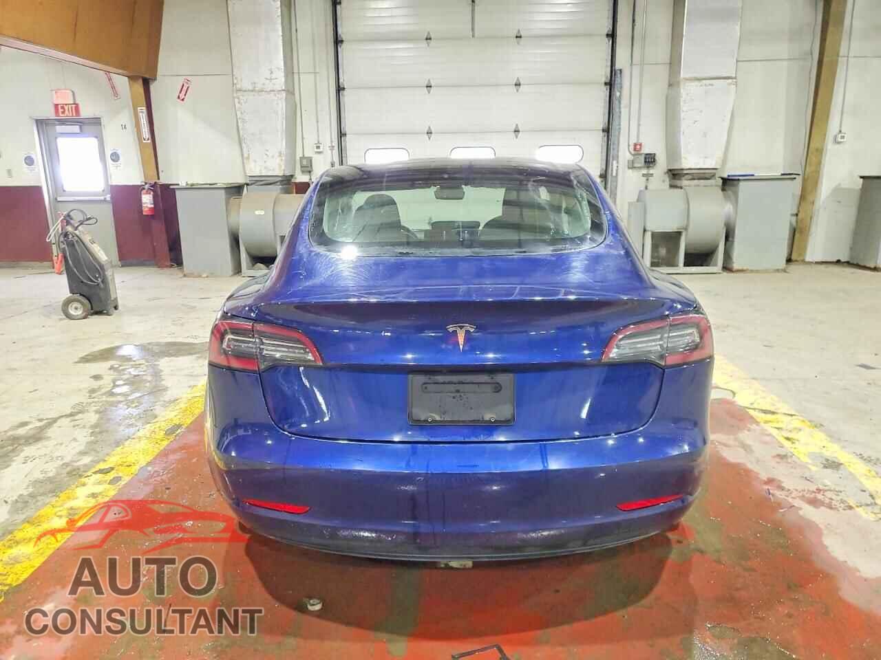TESLA MODEL 3 2022 - 5YJ3E1EA7NF371364