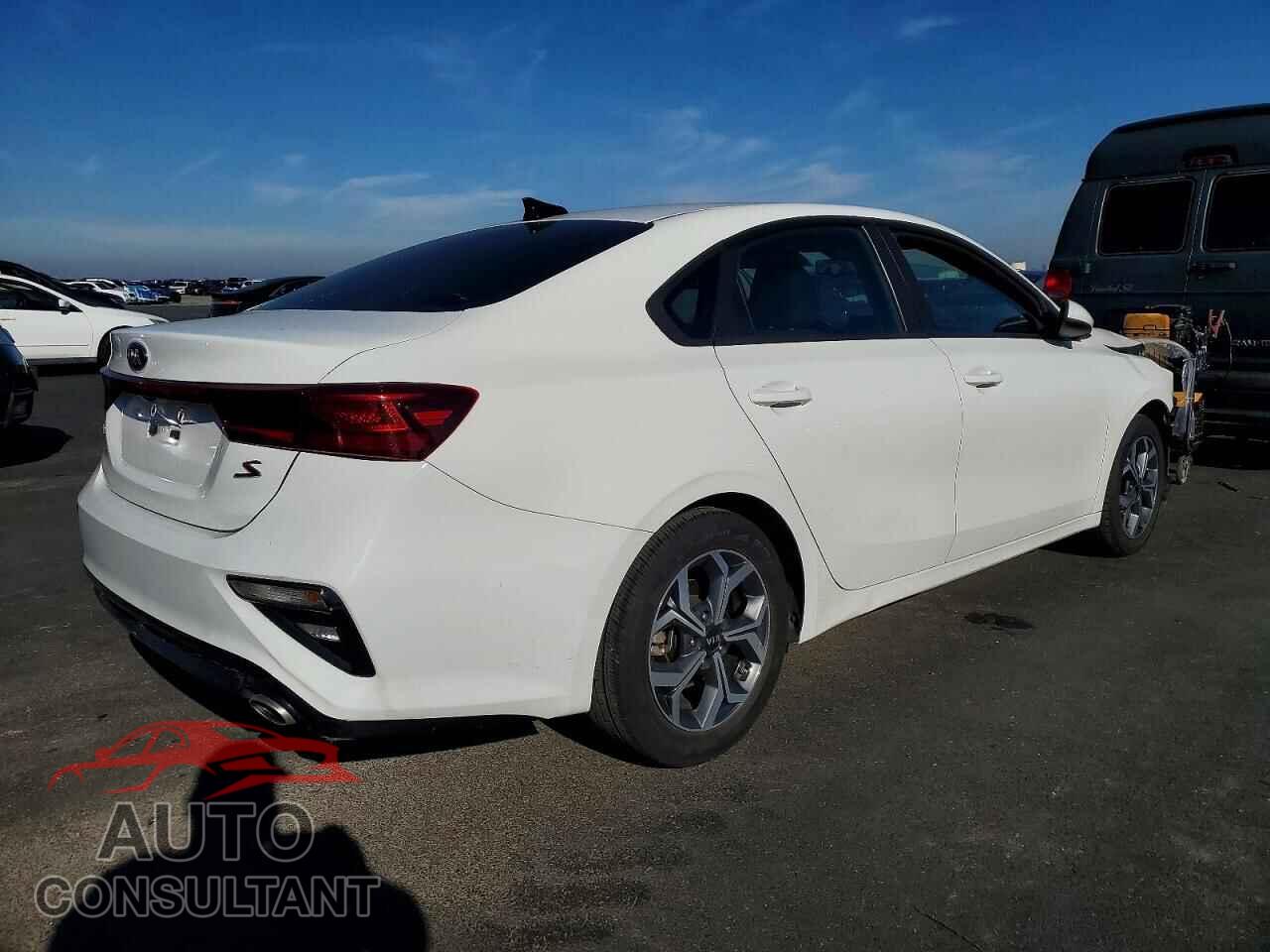 KIA FORTE 2019 - 3KPF34AD2KE087033