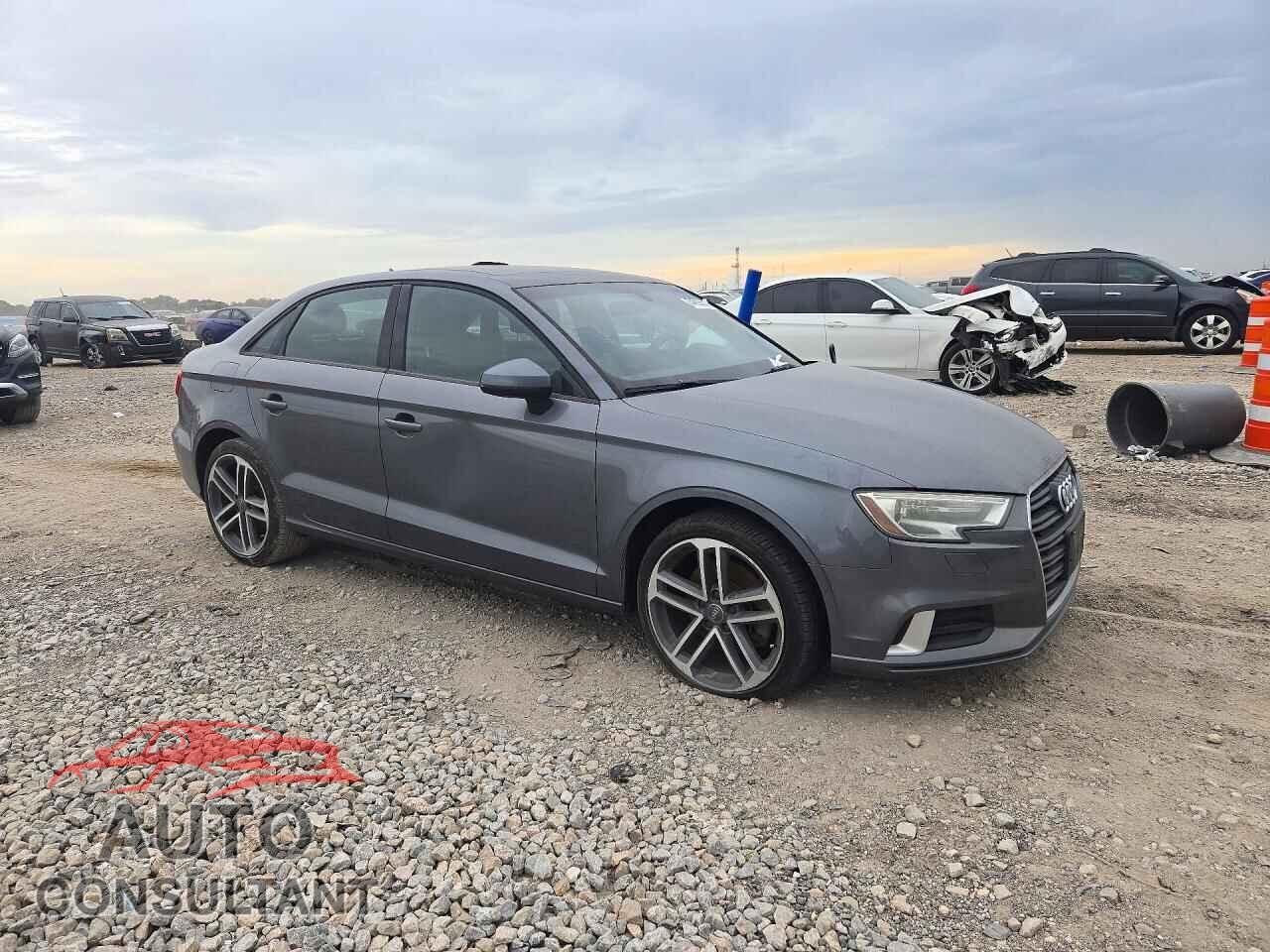 AUDI A3 2018 - WAUAUGFF9J1040468