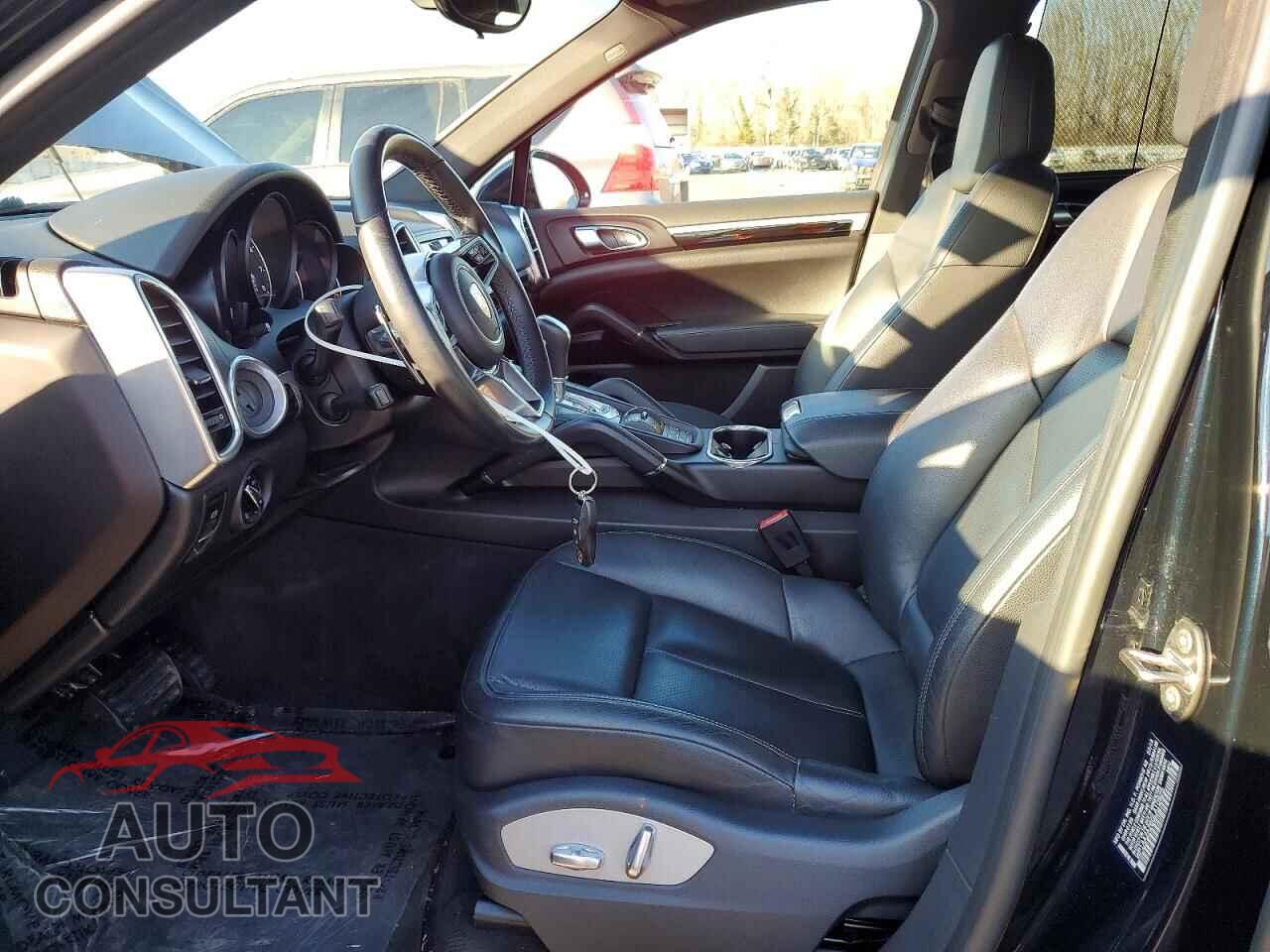 PORSCHE CAYENNE 2016 - WP1AA2A26GLA10925