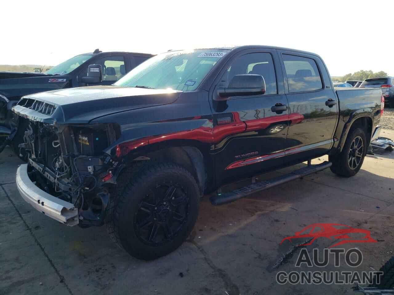 TOYOTA TUNDRA 2018 - 5TFDY5F13JX762478