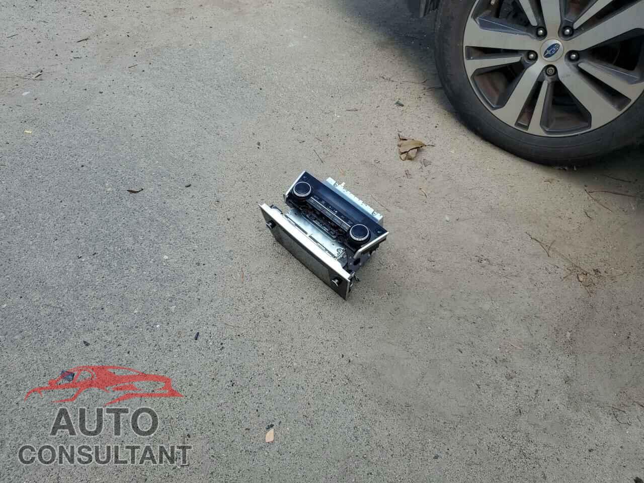 SUBARU OUTBACK 2018 - 4S4BSANC4J3246623
