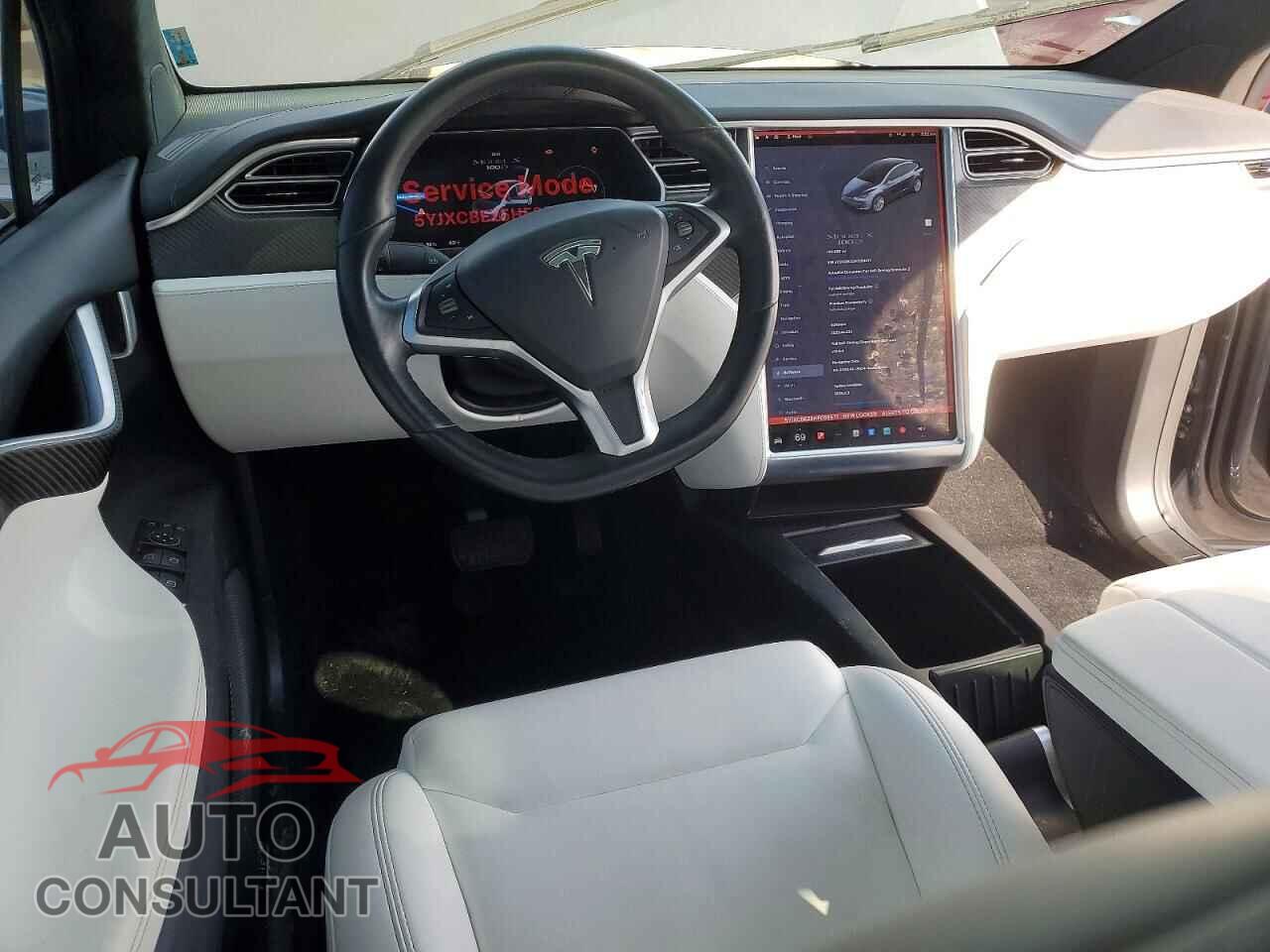 TESLA MODEL X 2017 - 5YJXCBE25HF059571