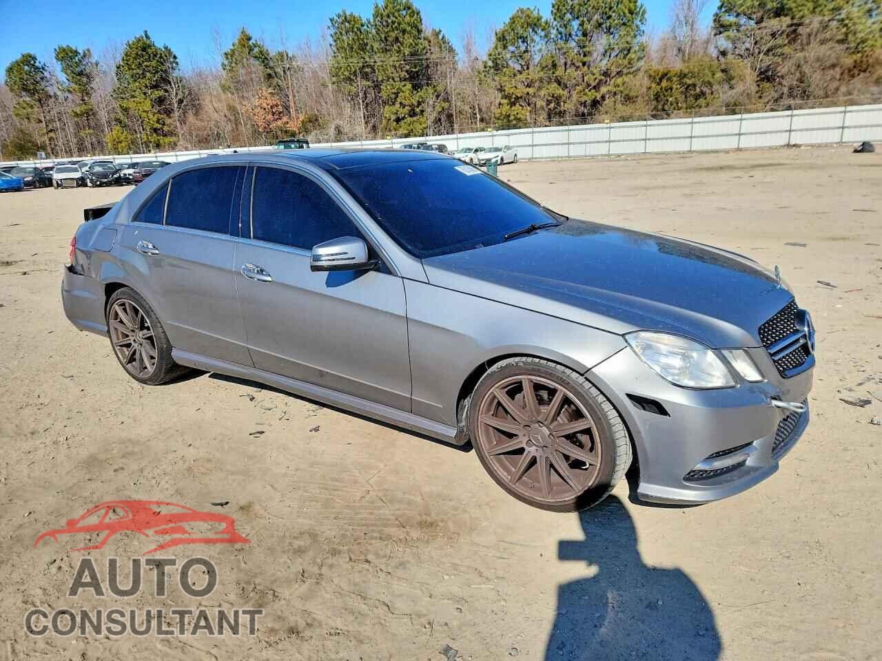MERCEDES-BENZ E-CLASS 2013 - WDDHF5KB5DA674230
