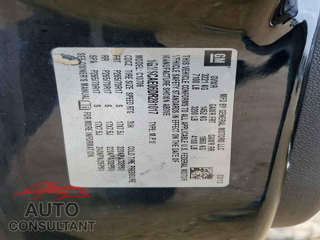 CHEVROLET TAHOE 2013 - 1GNSCAE06DR281017