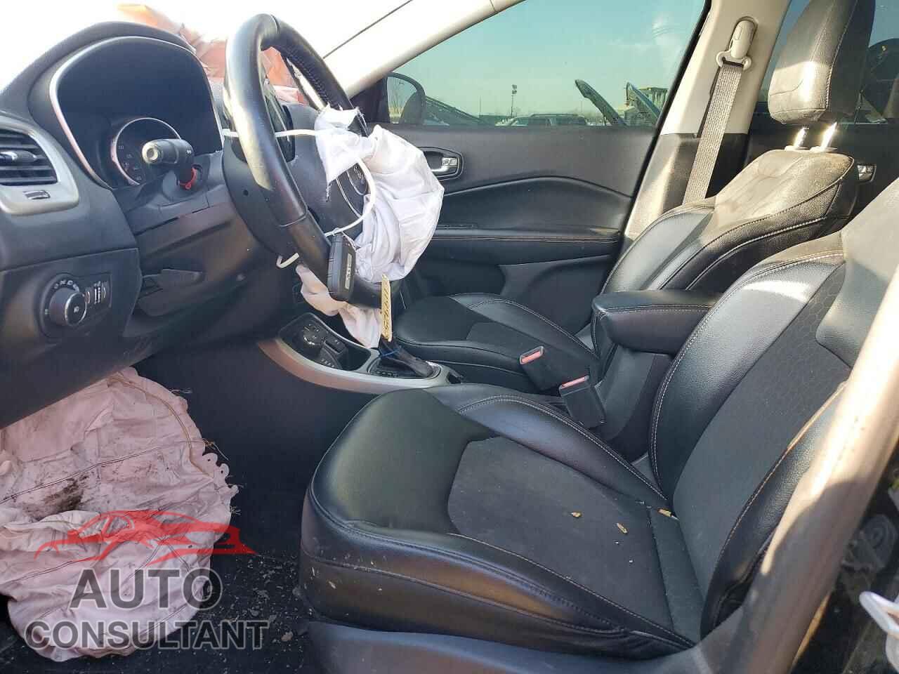 JEEP COMPASS 2017 - 3C4NJDBB9HT628856