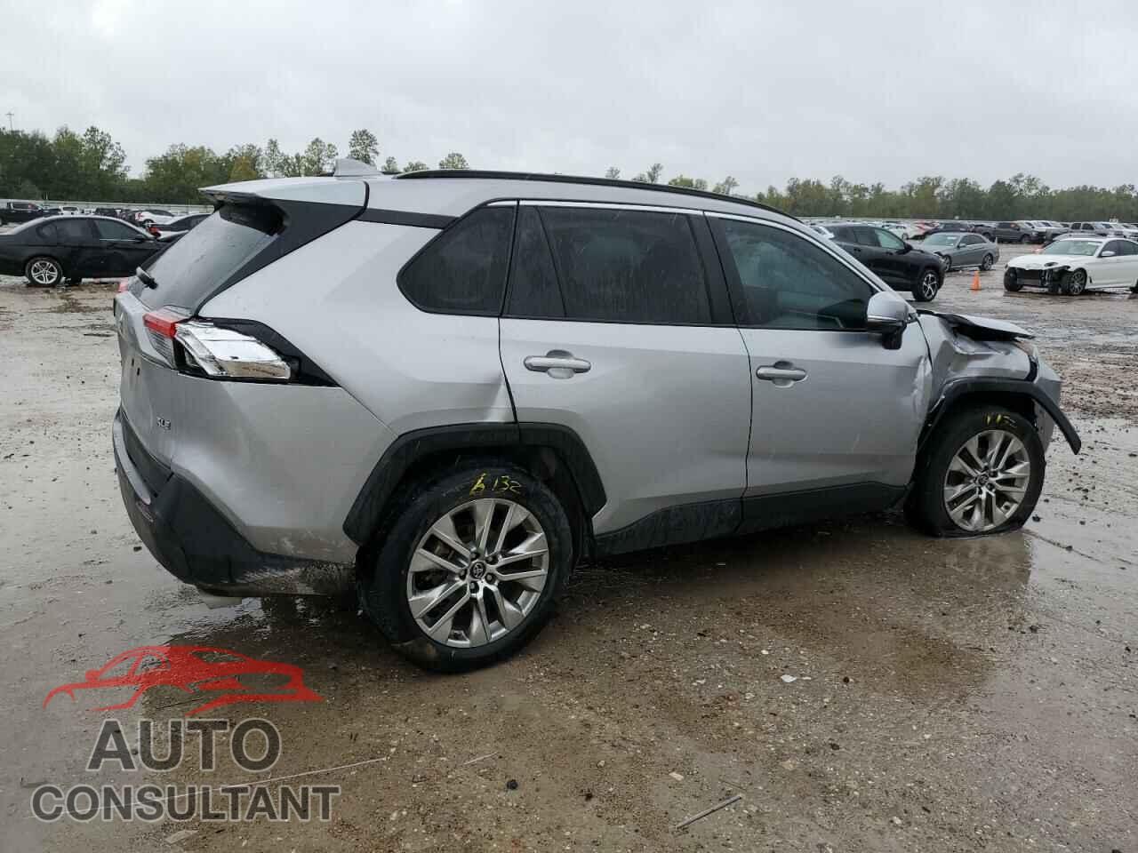 TOYOTA RAV4 2021 - 2T3C1RFVXMC087734