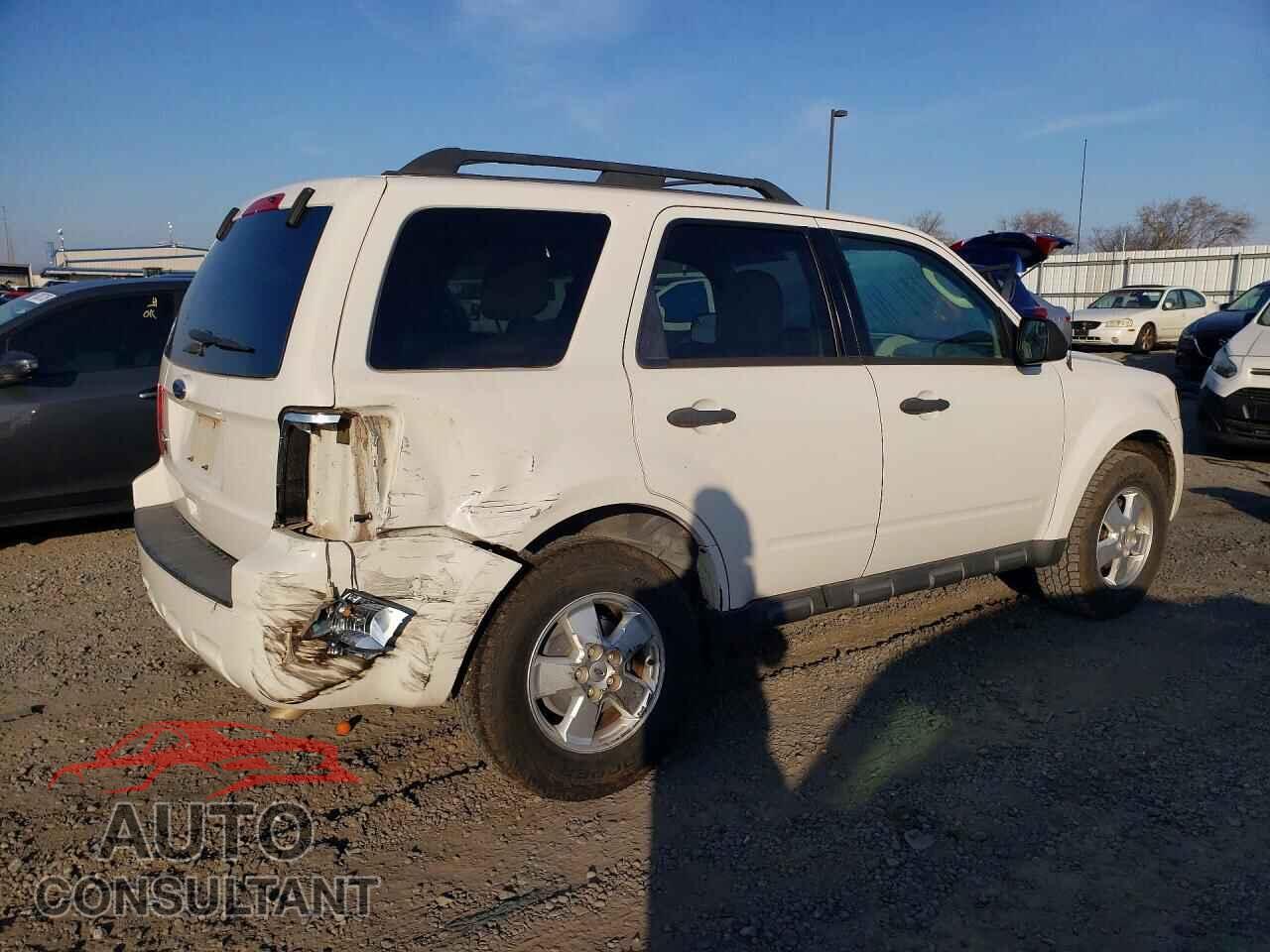 FORD ESCAPE 2011 - 1FMCU0D7XBKC63690