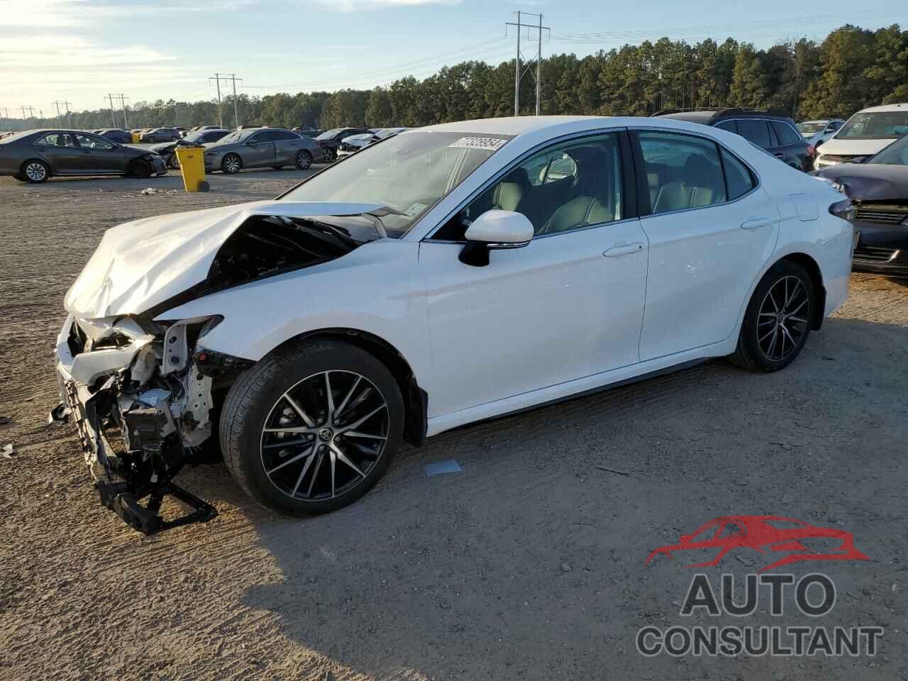 TOYOTA CAMRY 2024 - 4T1G11AKXRU887495