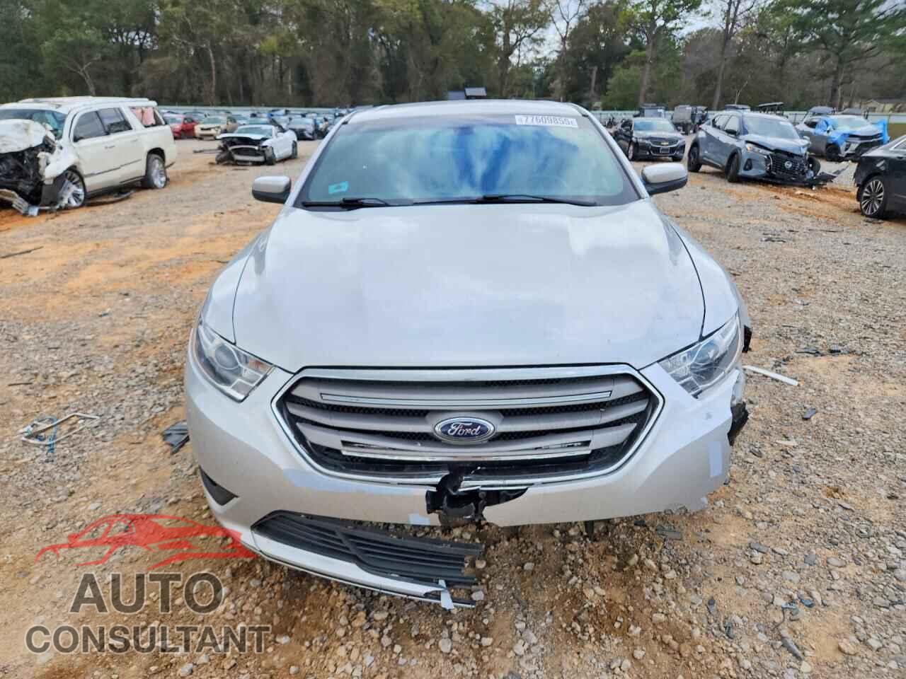 FORD TAURUS 2017 - 1FAHP2E89HG105394