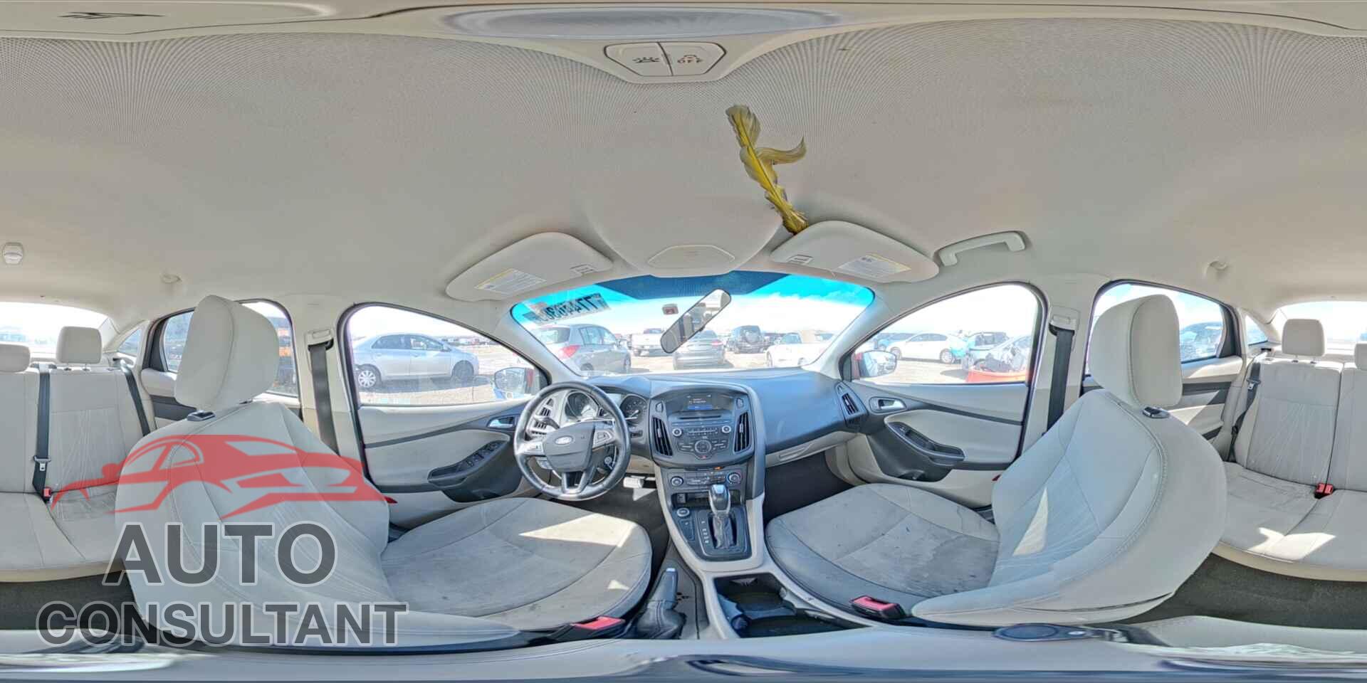 FORD FOCUS 2015 - 1FADP3F28FL361495